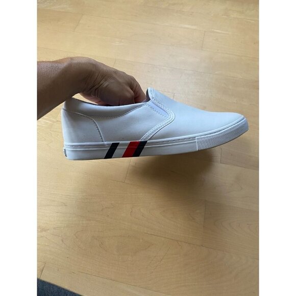 TOMMY Hilfiger BNWOT White Faux Leather Slip On "Leysi" New - Picture 5 of 8